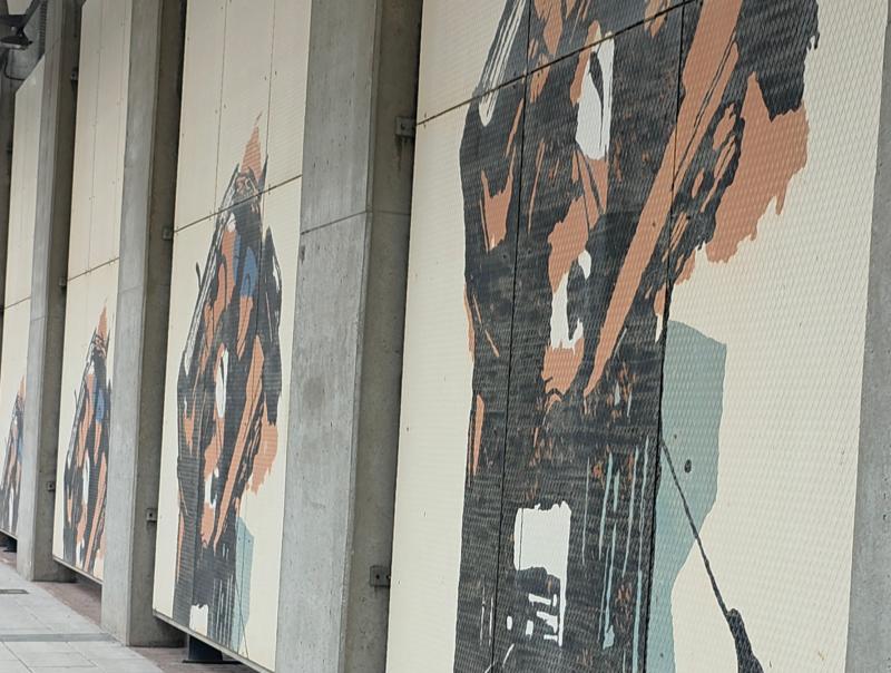 El Ayuntamiento restaurará la obra 'El bosque encantado', de Carlos Suárez